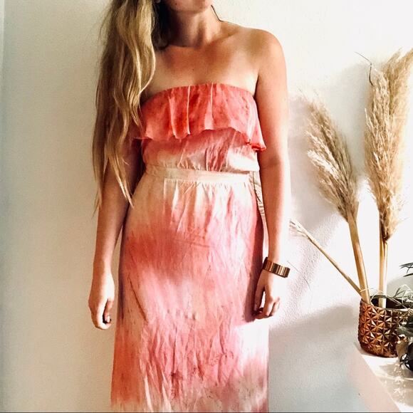 GYPSY 05 REVOLVE Cream Pink Tie Dye Ruffle Strapless Maxi Beachy Boho Dress S - Picture 1 of 7